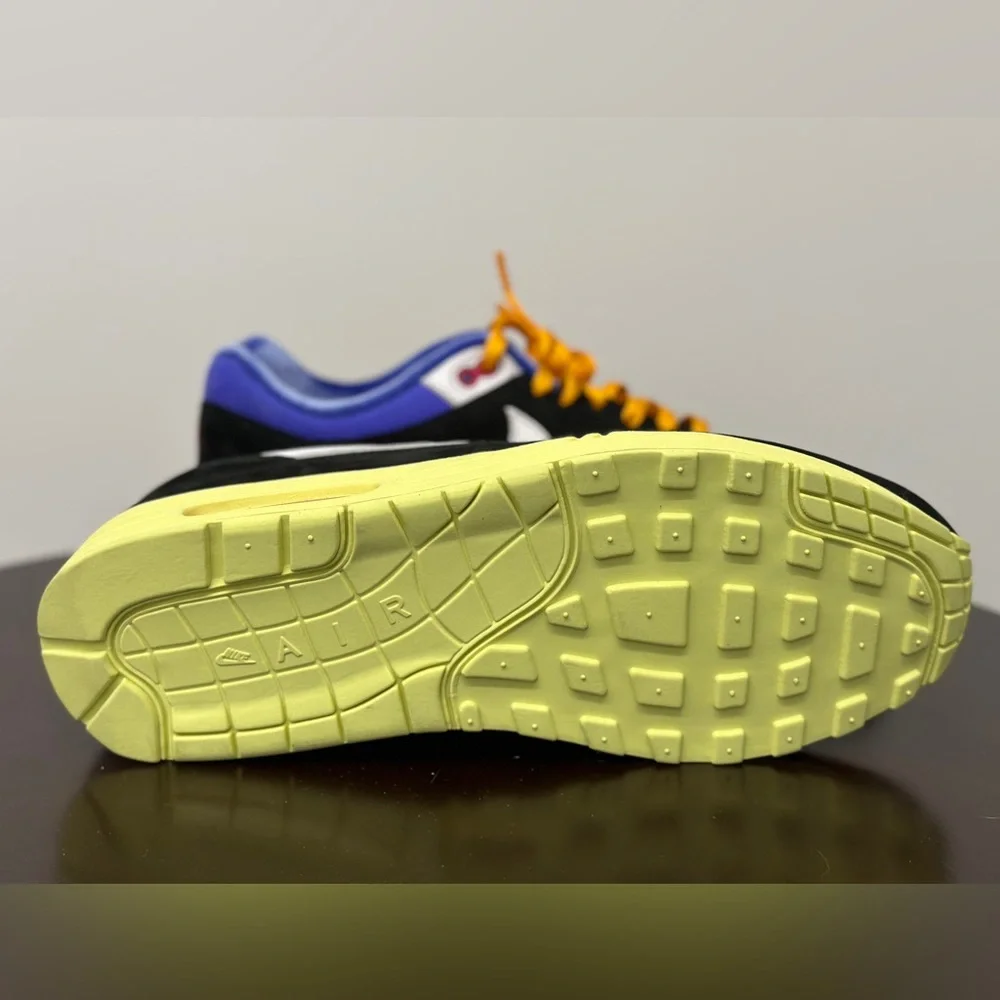 Nike ID by You Air Max 1 - Picture 4 of 10